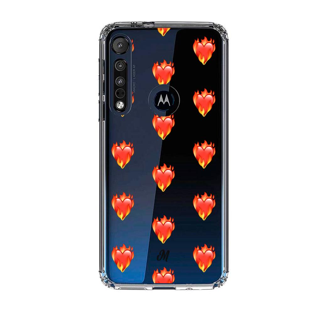 Case para Motorola G8 plus de Corazón en llamas - Mandala Cases