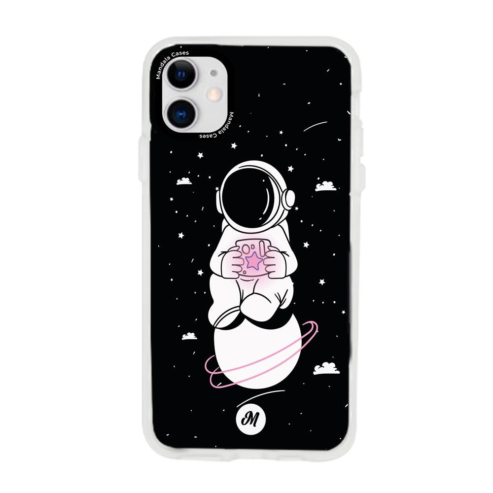 Cases para iphone 11 Funda Astronauta Remake - Mandala Cases