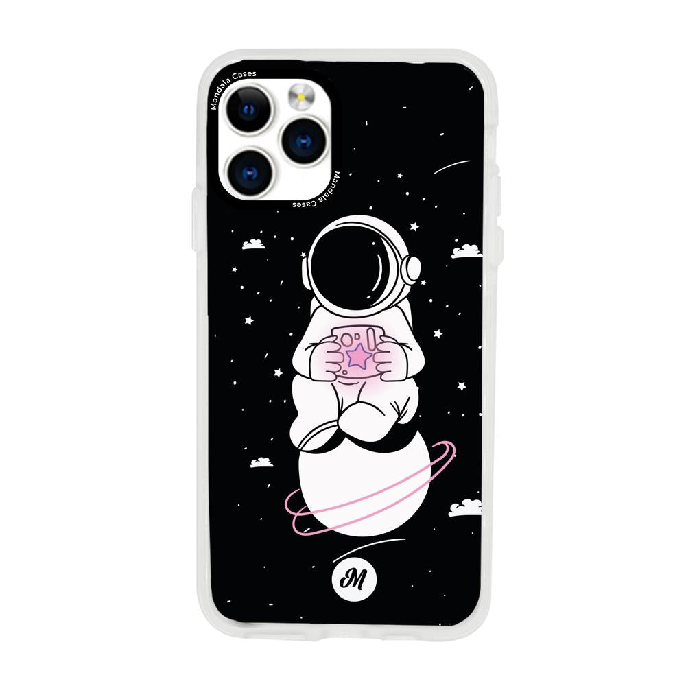 Cases para iphone 11 pro max Funda Astronauta Remake - Mandala Cases