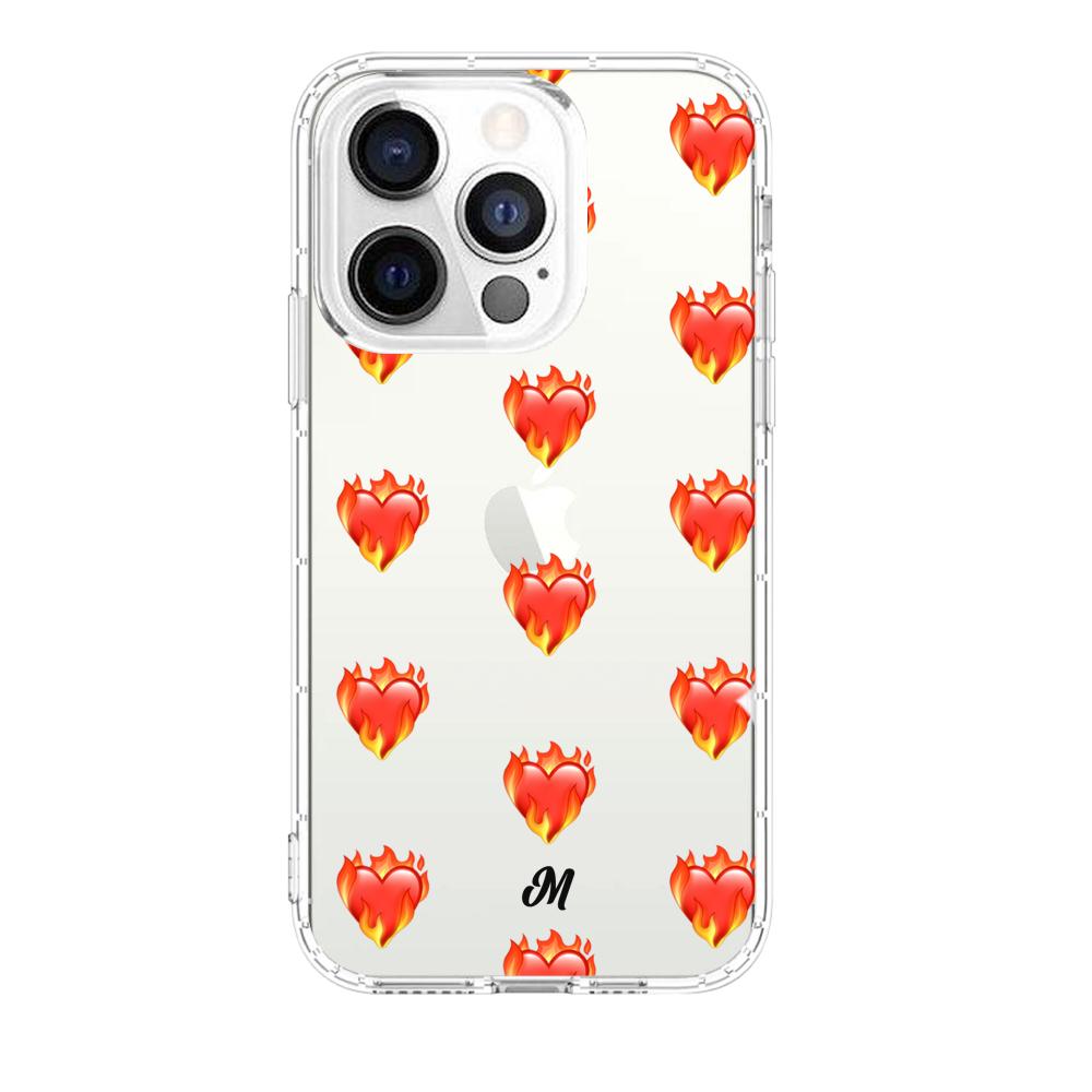 Case para iphone 13 pro max de Corazón en llamas - Mandala Cases