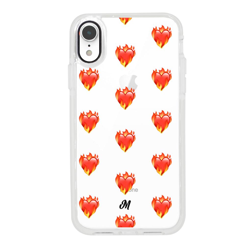 Case para iphone xr de Corazón en llamas - Mandala Cases